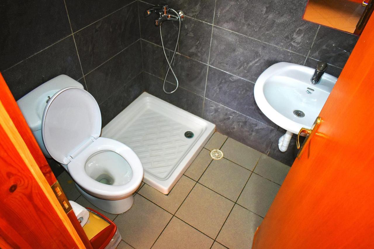 Ionio Rooms II Himare Ngoại thất bức ảnh