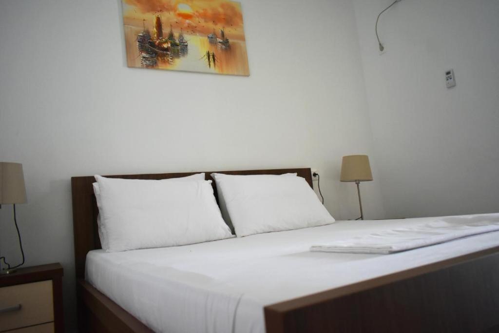 Ionio Rooms II Himare Ngoại thất bức ảnh