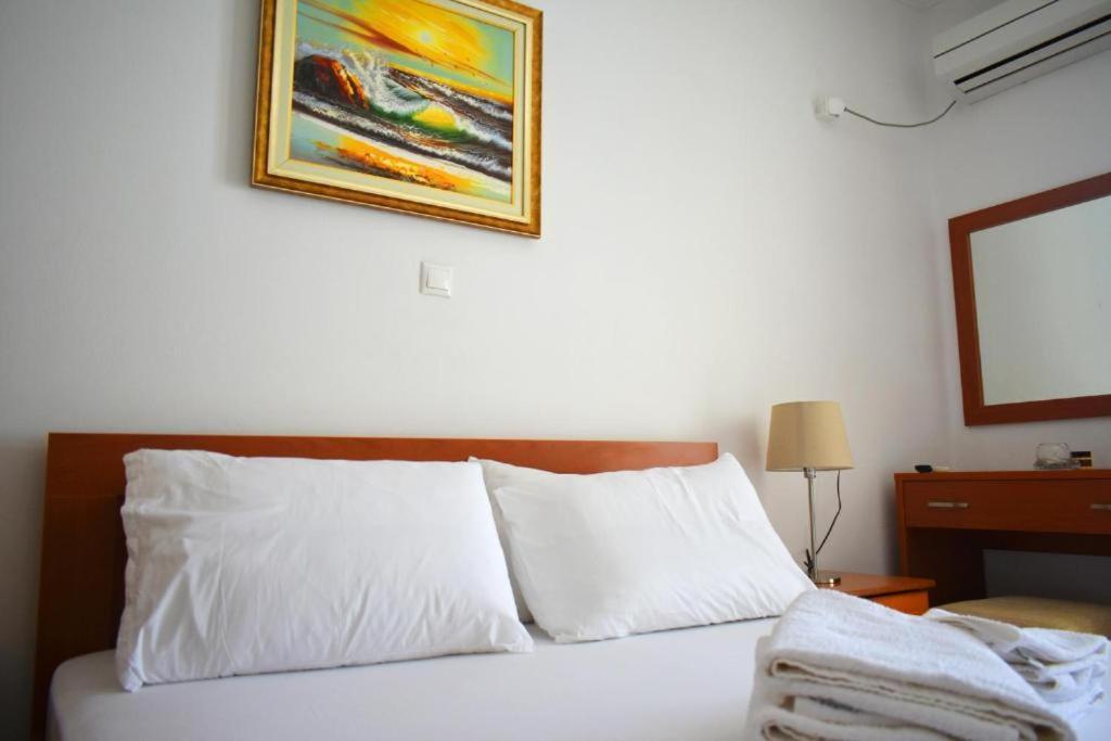 Ionio Rooms II Himare Ngoại thất bức ảnh